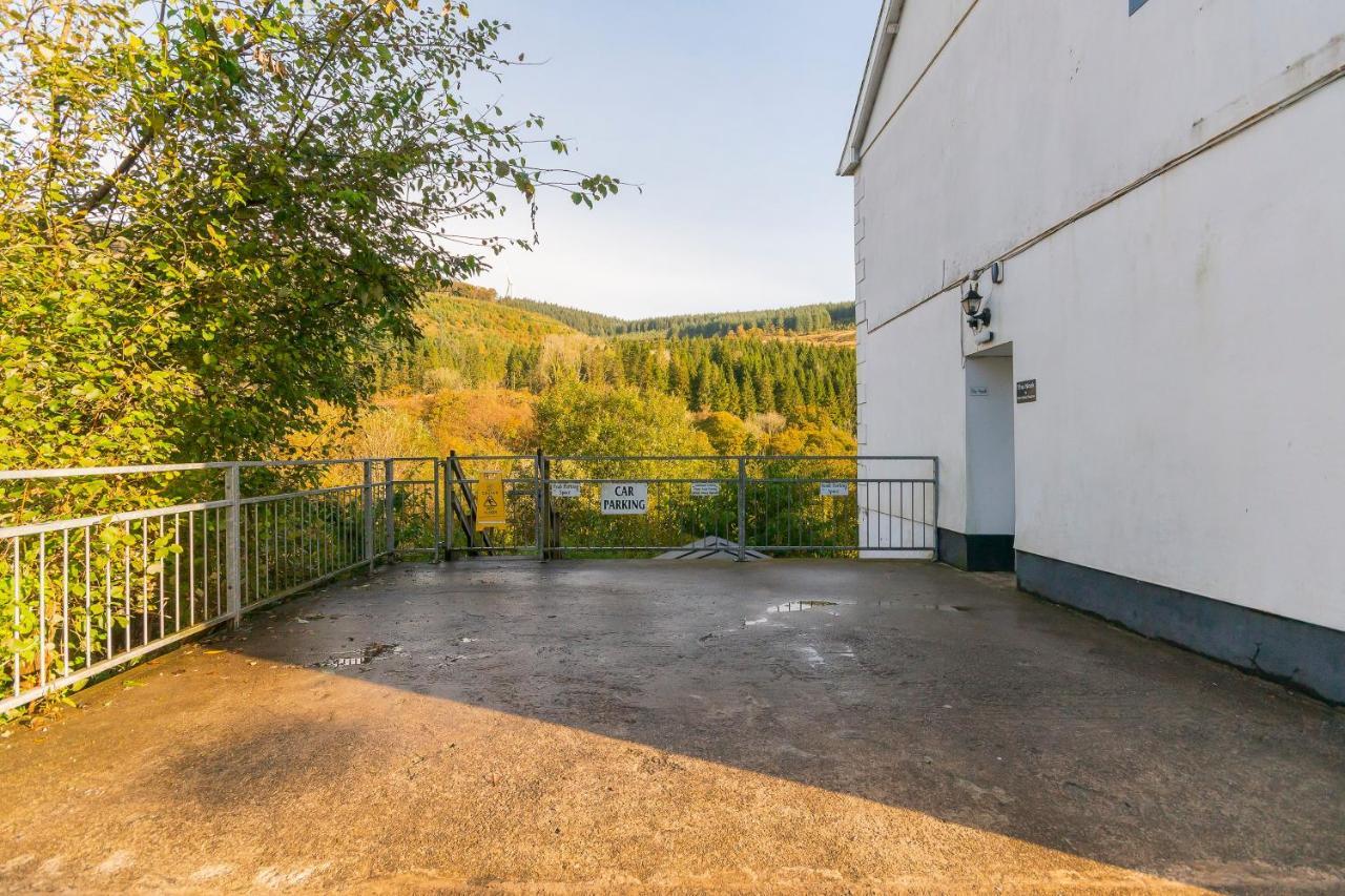 The Nook In The Afan Forest Bike Park By Staystaycations Port Talbot Kültér fotó